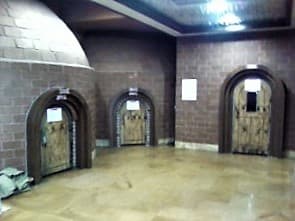 Intérieur d'un jjimjilbang, sauna et bain public coréen.